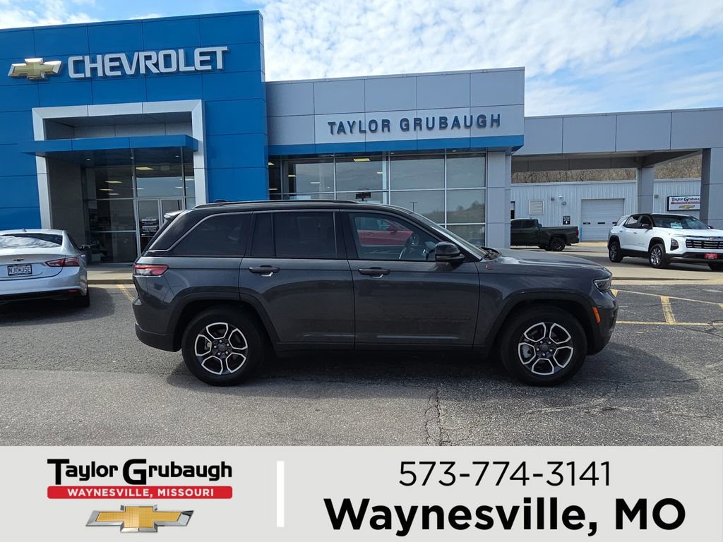 Used 2022 Jeep Grand Cherokee Trailhawk image 1
