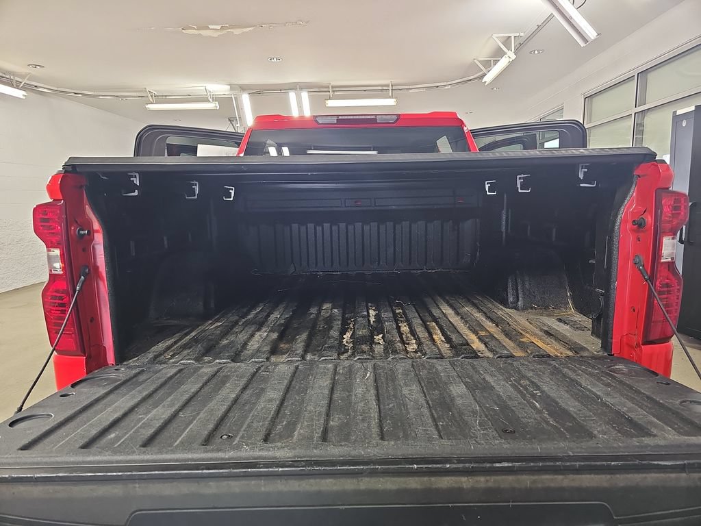 Certified 2023 Chevrolet Silverado 1500 LT AWD/4WD image 15