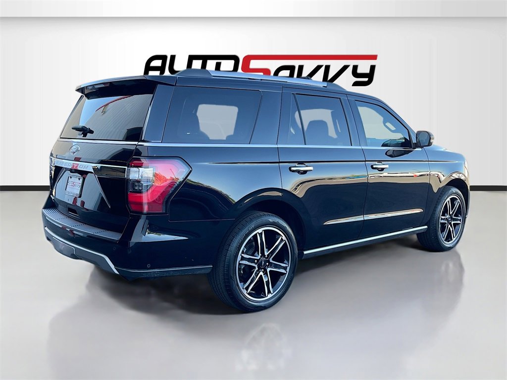 Used 2021 Ford Expedition Limited image 7