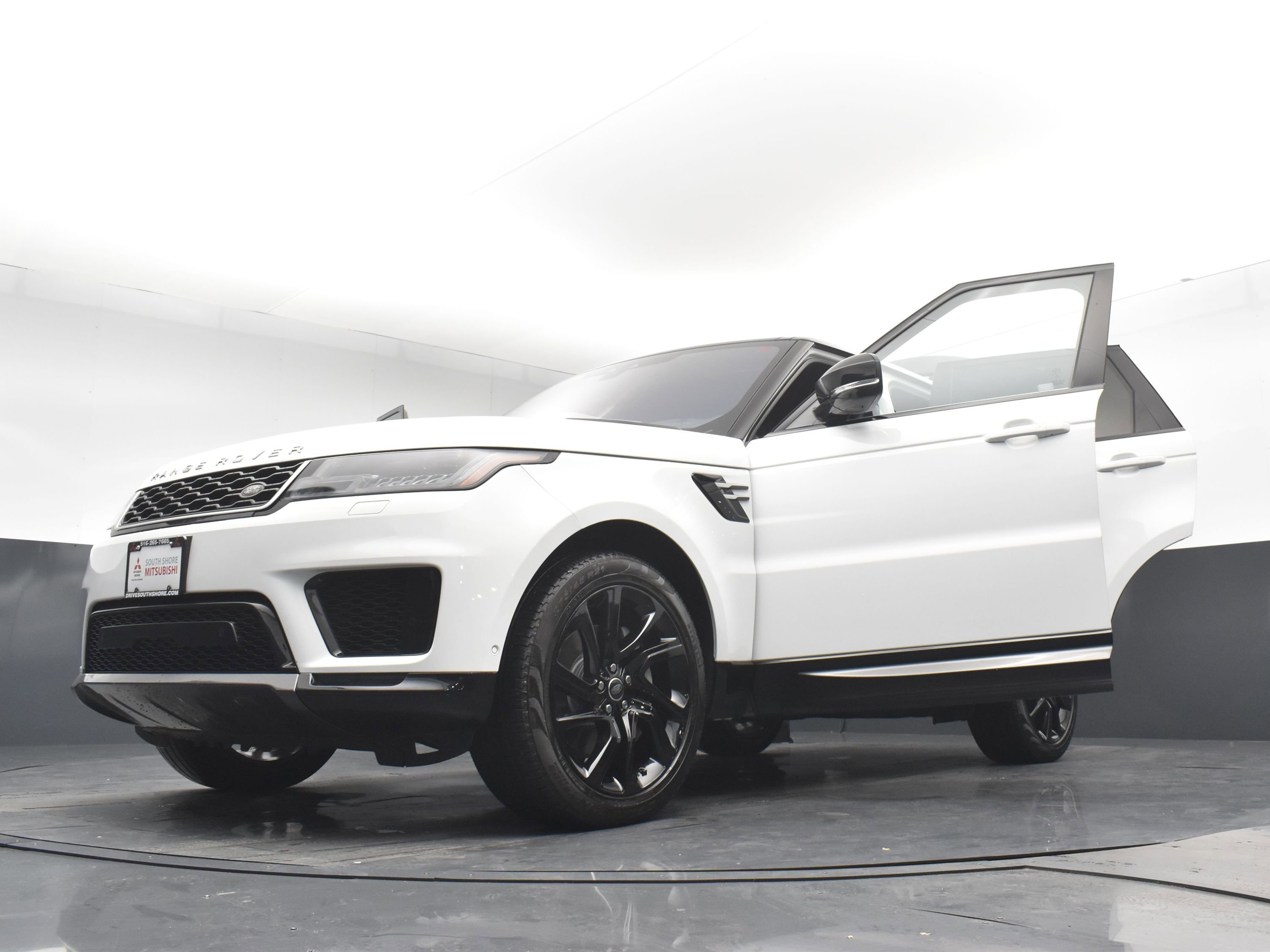 Used 2019 Land Rover Range Rover Sport HSE image 34