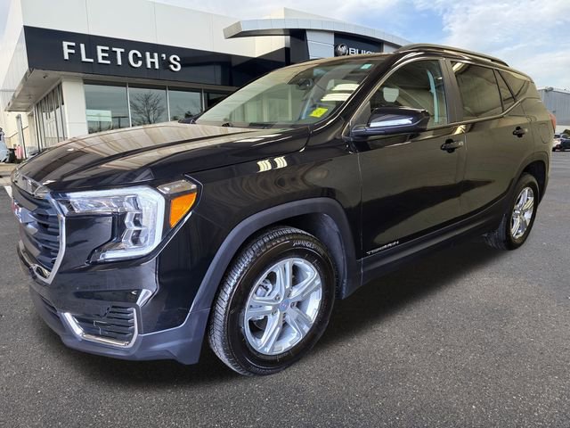 Used 2024 GMC Terrain SLE w/ Driver Convenience Package
