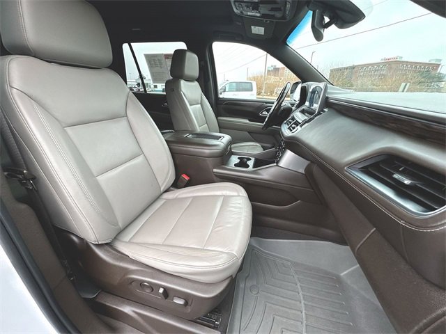 Used 2021 Chevrolet Tahoe LT w/ LT Signature Package image 28