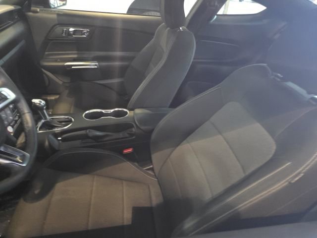 Used 2017 Ford Mustang Coupe image 7