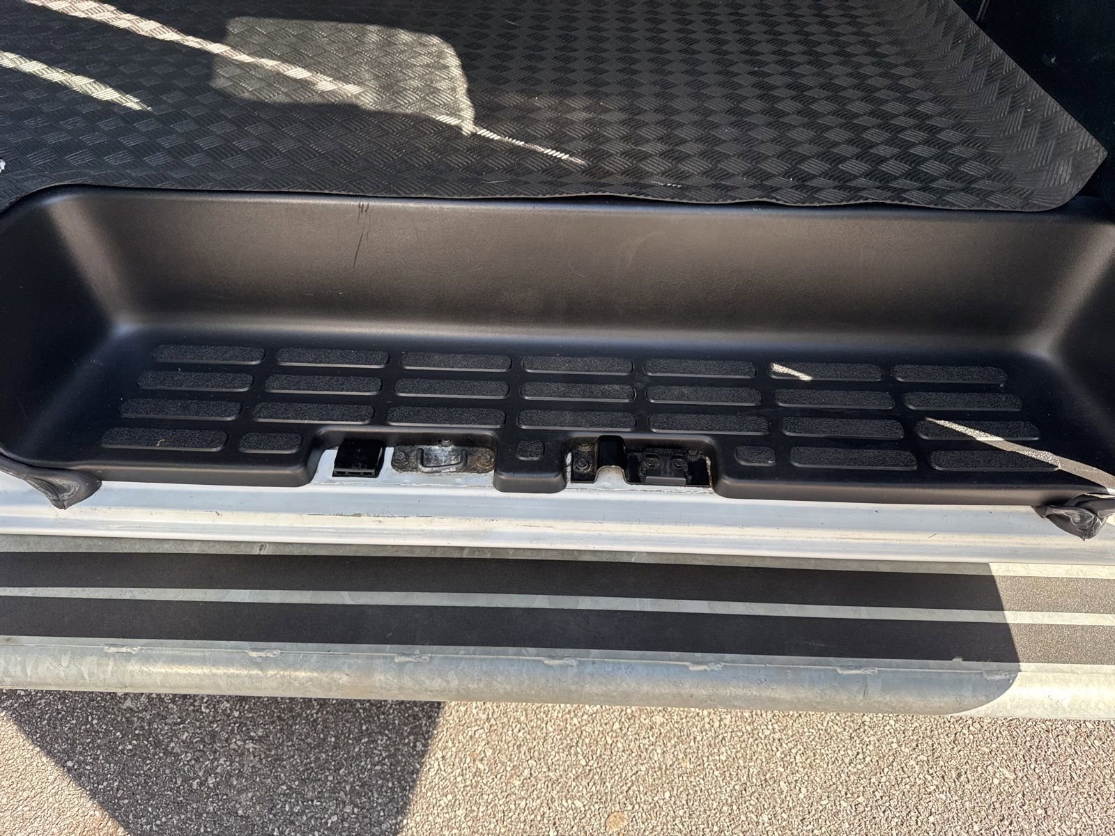 Used 2024 GMC Savana 2500 w/ Driver Convenience Package image 14