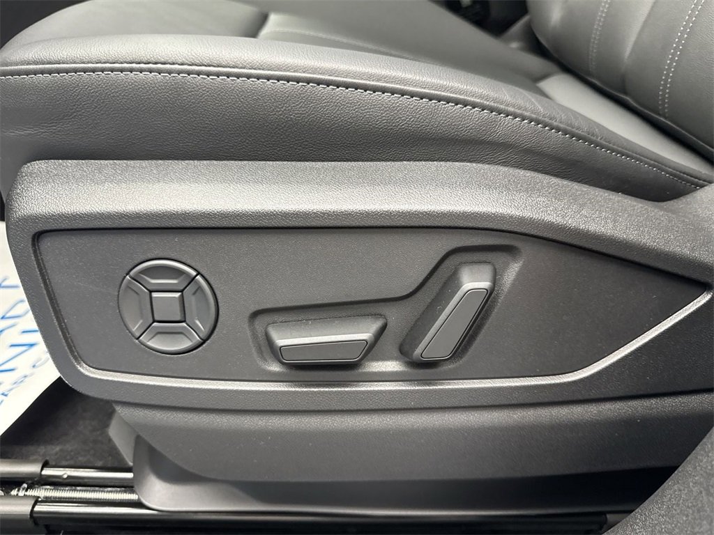 New 2025 Audi Q5 Premium image 12