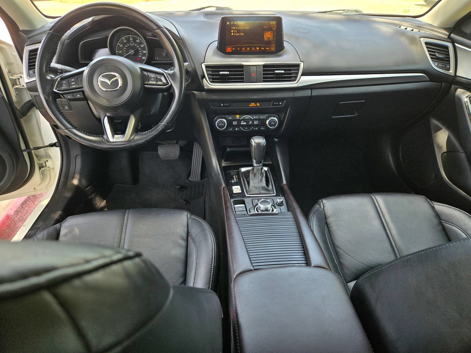 Used 2017 MAZDA MAZDA3 Touring FWD image 8