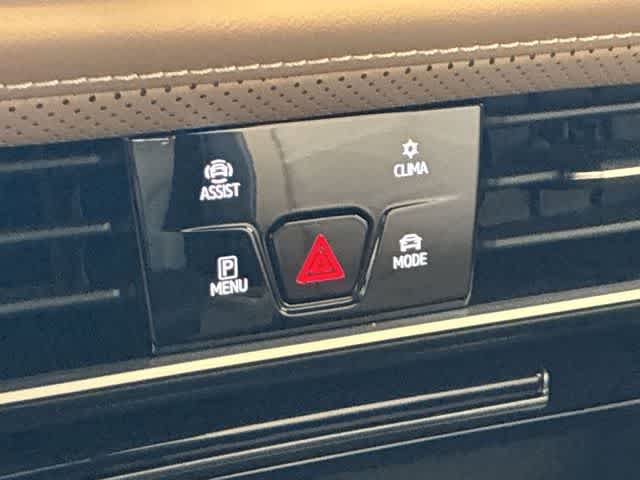 Used 2026 Volkswagen Atlas Cross Sport SE FWD image 39