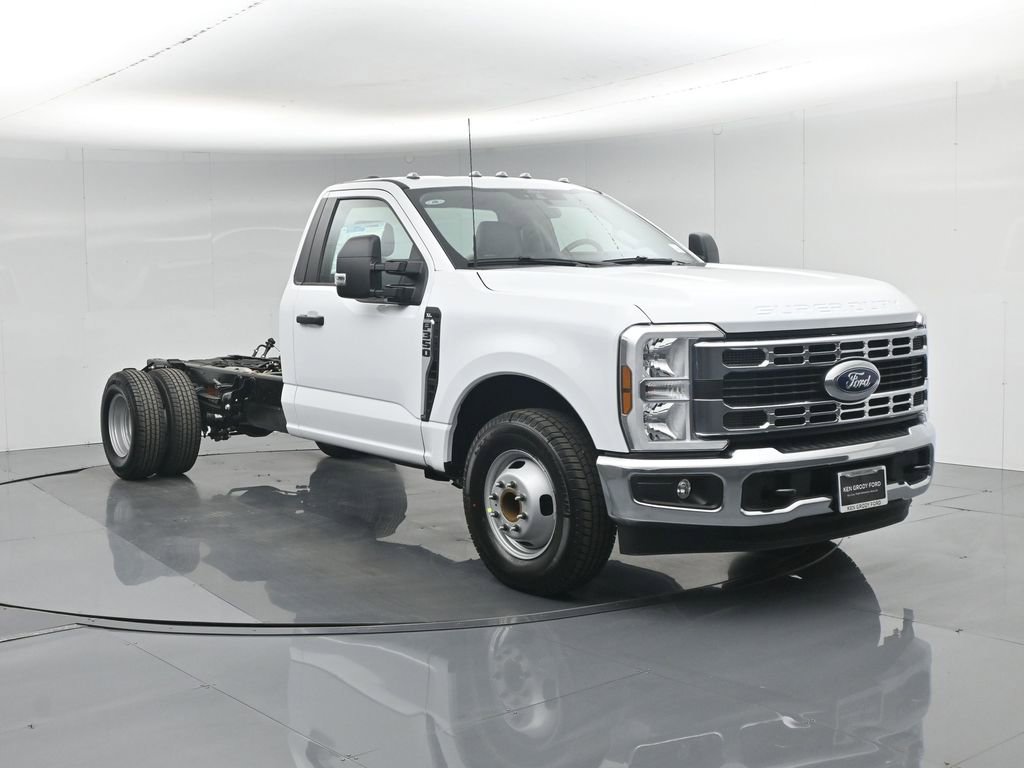 New 2026 Ford F350 XL image 48