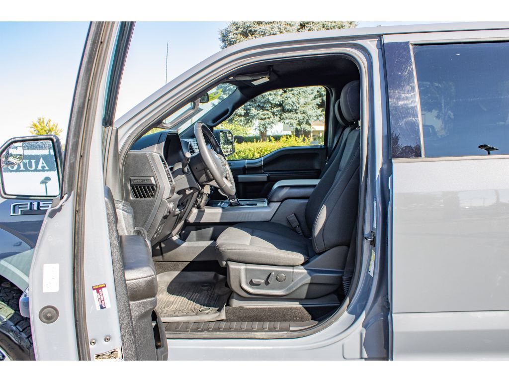 Used 2019 Ford F150 XLT w/ Equipment Group 302A Luxury AWD/4WD image 28
