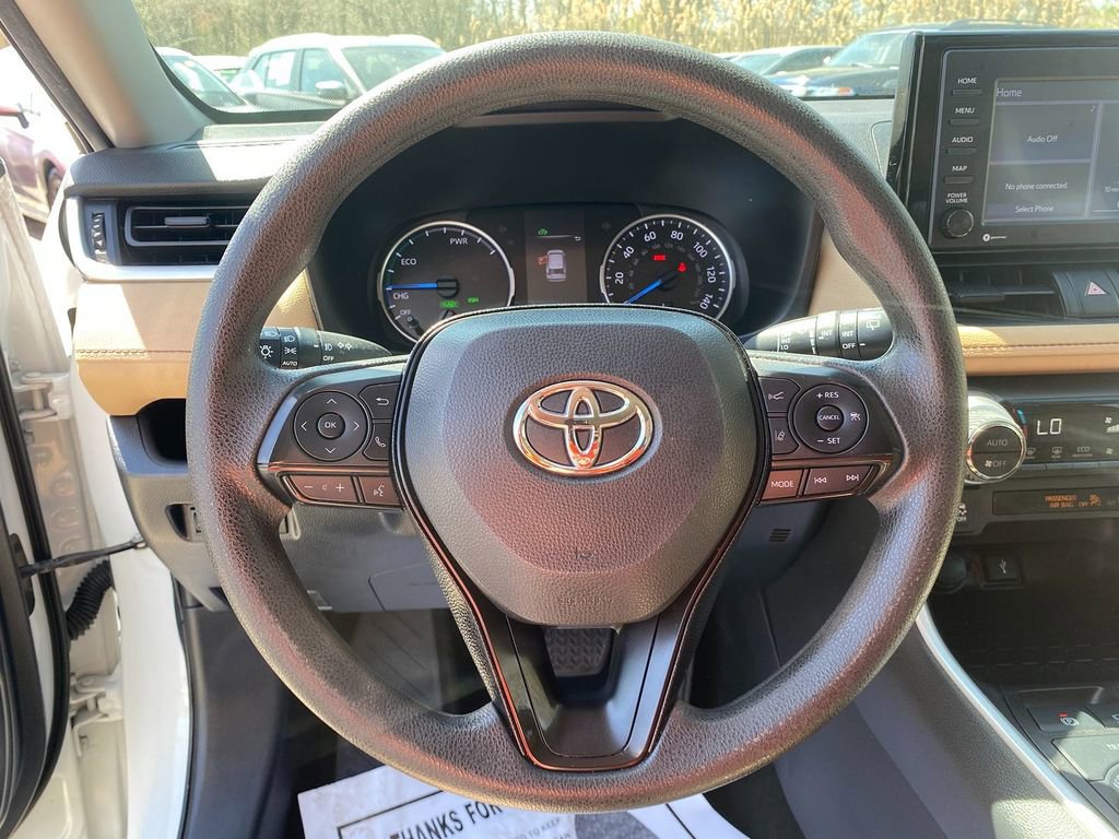 Used 2021 Toyota RAV4 XLE image 15