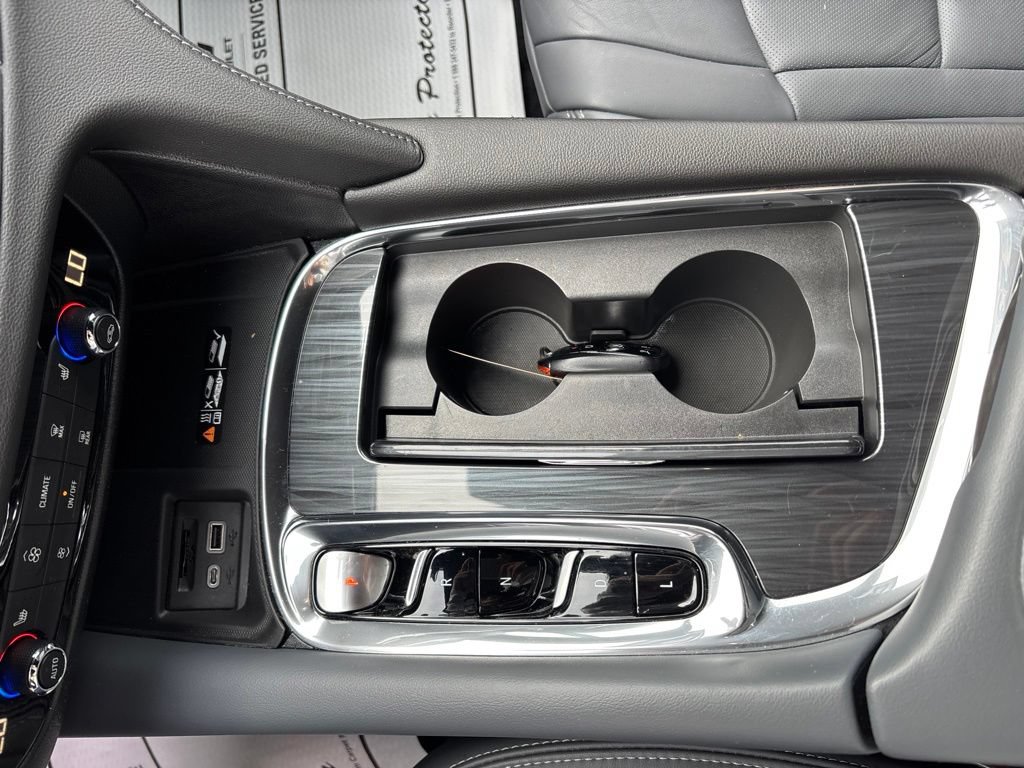 Used 2023 Buick Enclave Essence FWD image 16