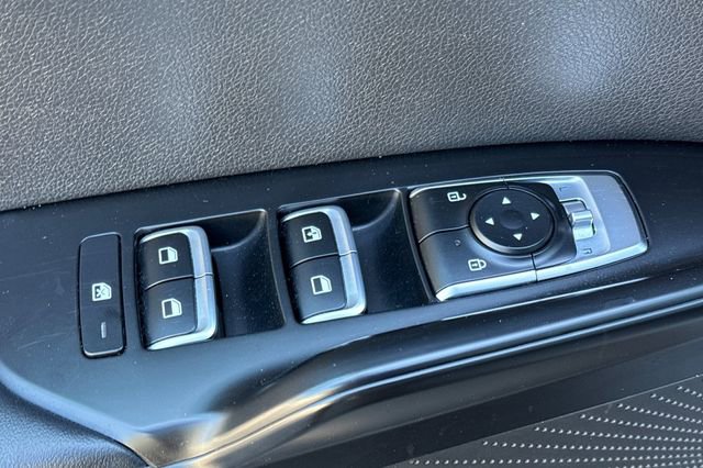 Used 2023 Kia K5 LXS image 12