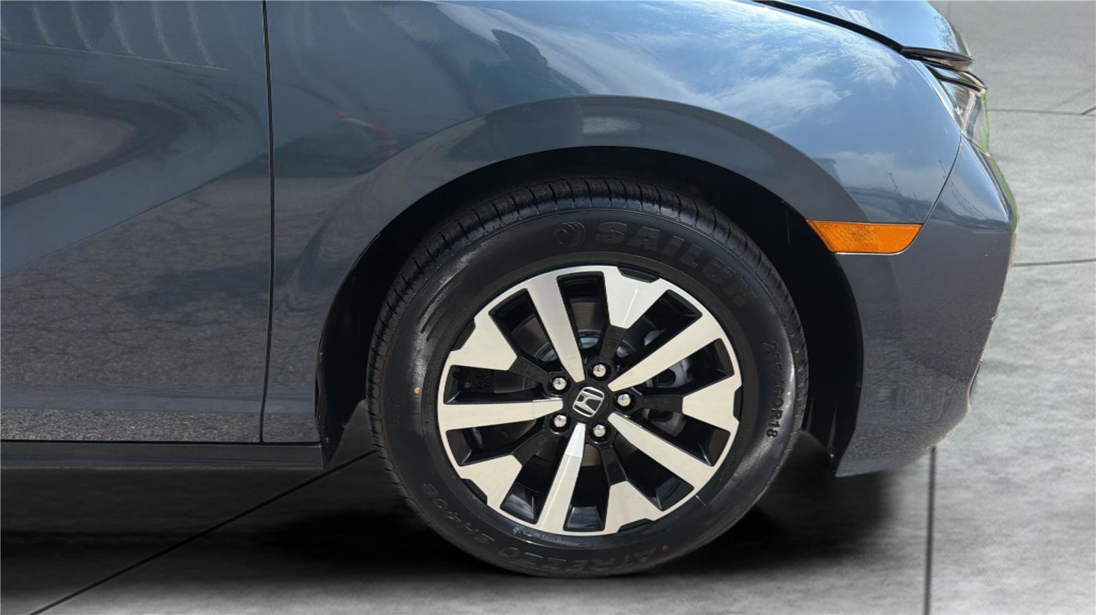Used 2025 Honda Odyssey EX-L image 30