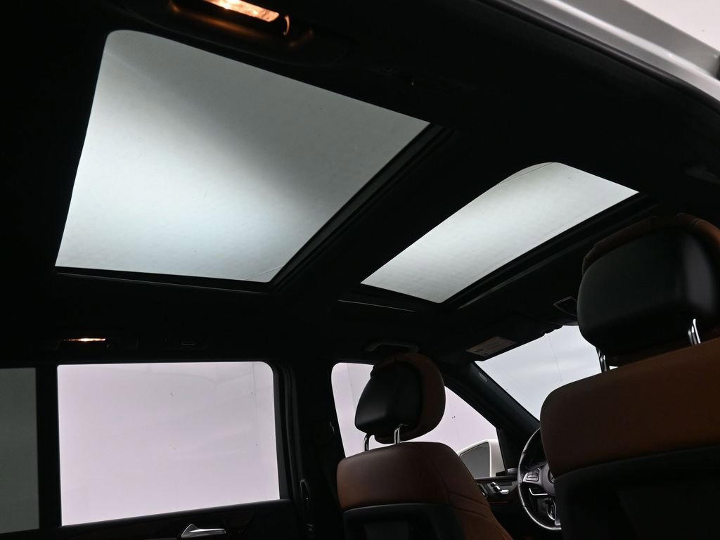 Used 2019 Mercedes-Benz GLS 550 4MATIC image 23