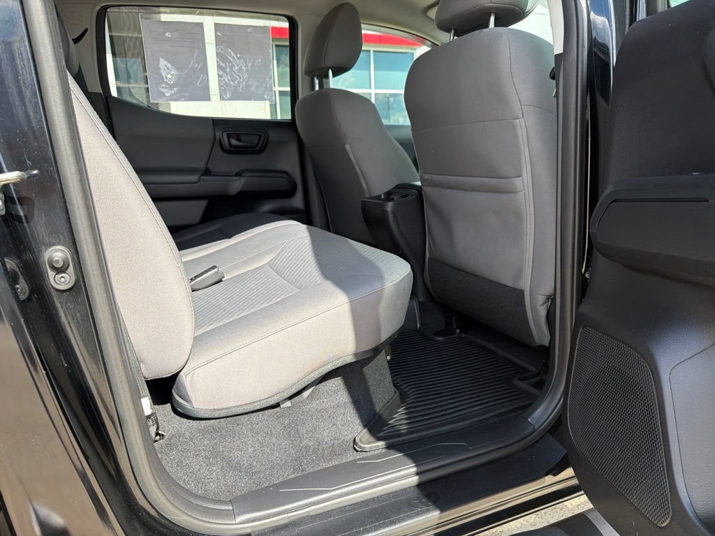 Used 2020 Toyota Tacoma SR AWD/4WD image 13