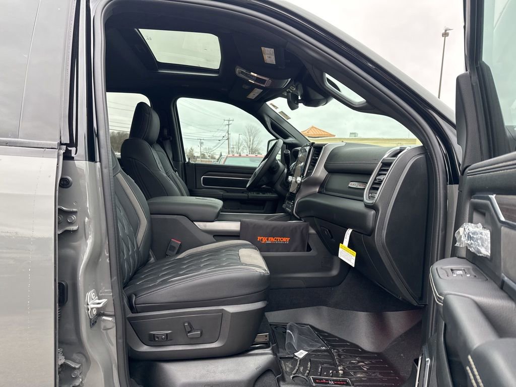 New 2026 RAM 2500 Laramie w/ Night Edition image 31