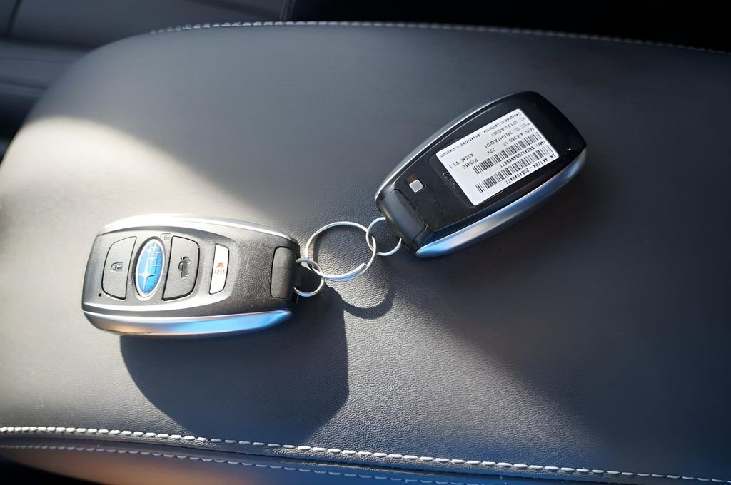 Used 2024 Subaru Ascent Limited w/ Technology Package image 2