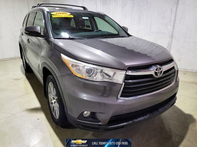Used 2016 Toyota Highlander XLE image 13
