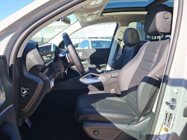 New 2026 Mercedes-Benz GLS 450 4MATIC image 16