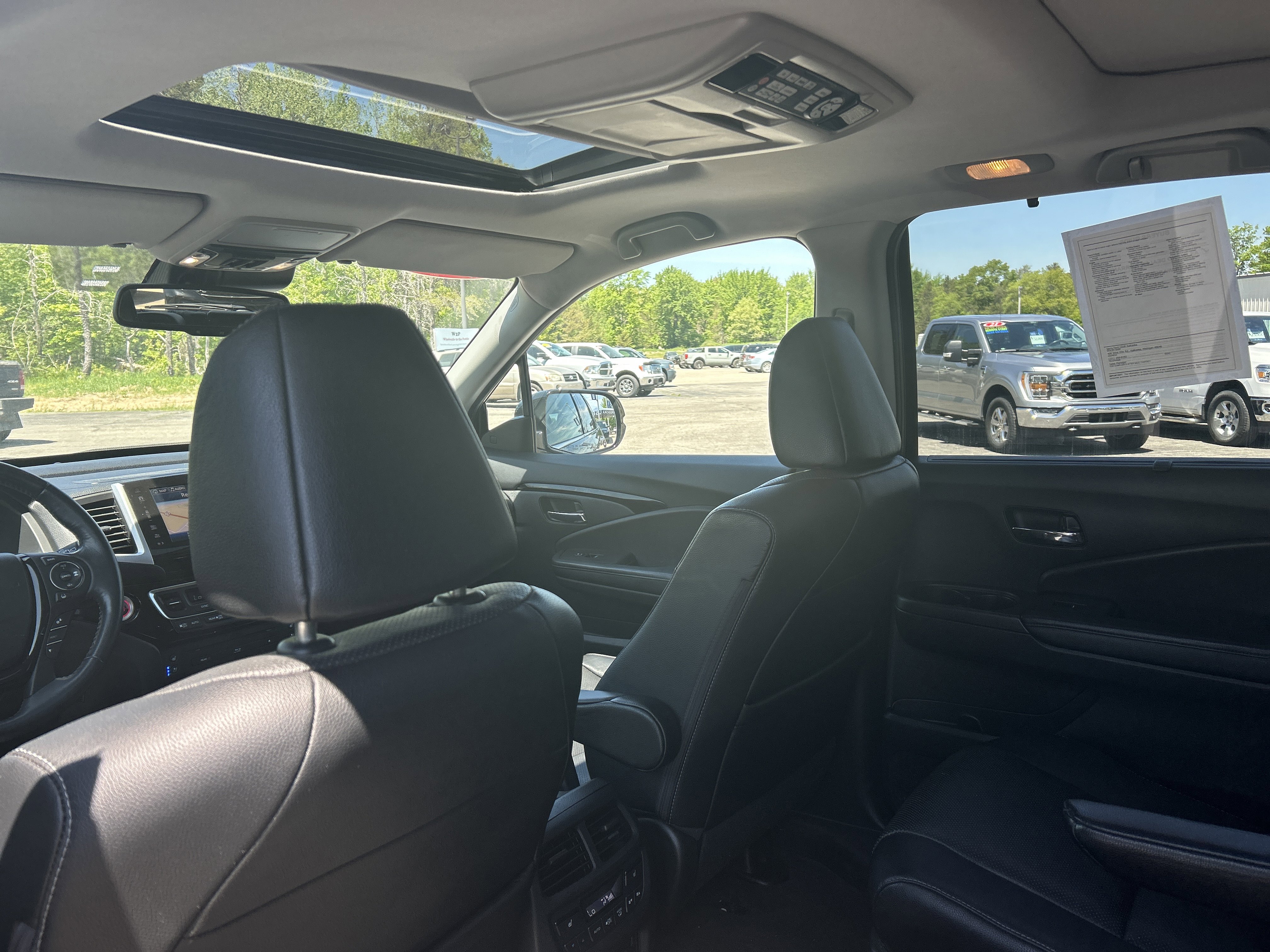 Used 2017 Honda Pilot Touring image 13