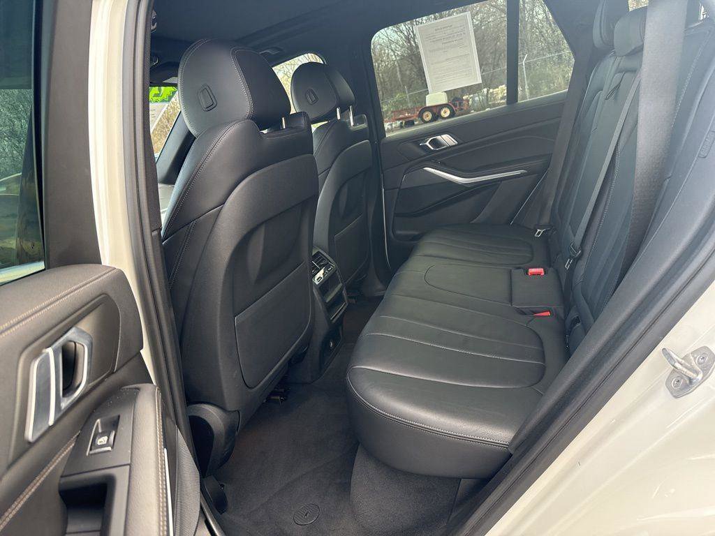 Used 2021 BMW X5 xDrive40i image 13