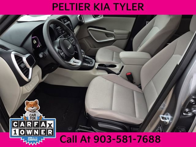 Certified 2025 Kia Soul LX w/ LX Technology Package FWD image 18