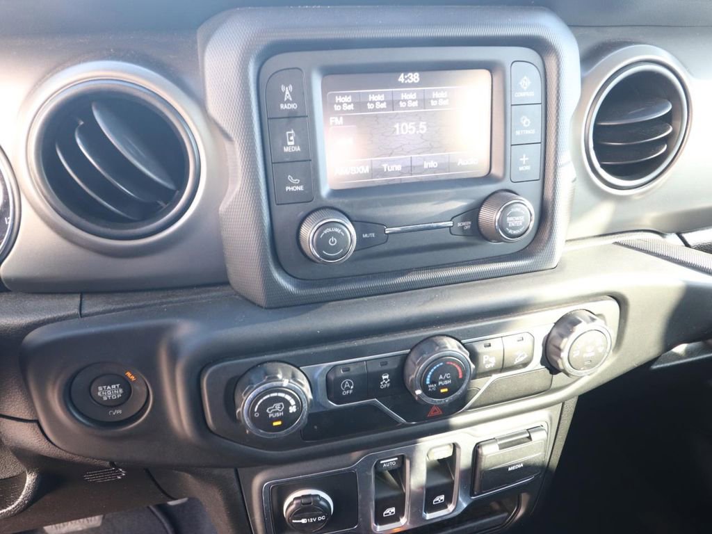 Used 2019 Jeep Wrangler Sport S image 19