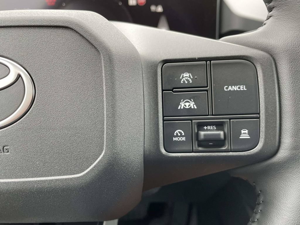 Used 2026 Toyota RAV4 AWD Plug-in Hybrid image 30
