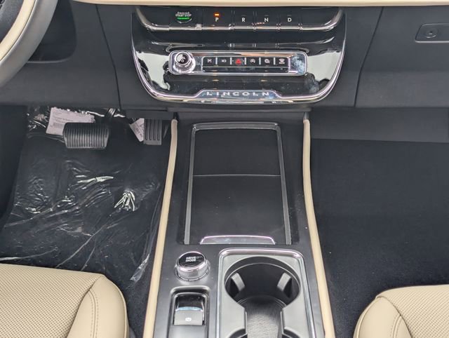 New 2026 Lincoln Corsair Reserve w/ Jet Appearance Package image 17