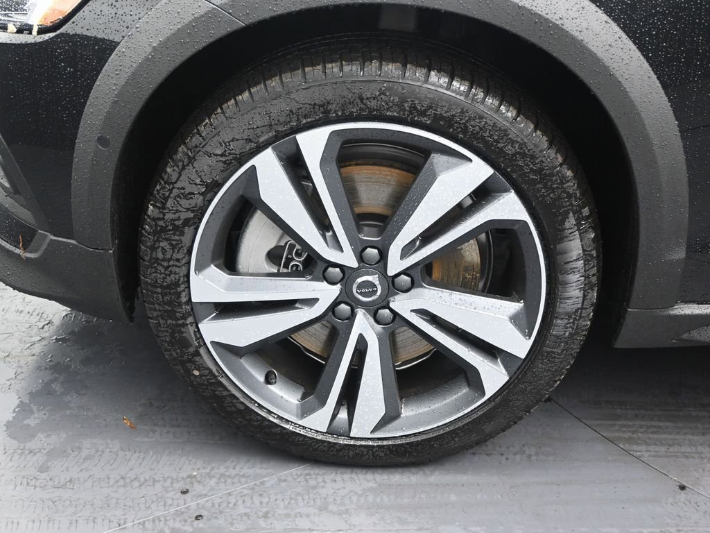 New 2026 Volvo V60 B5 Cross Country Plus AWD/4WD image 9