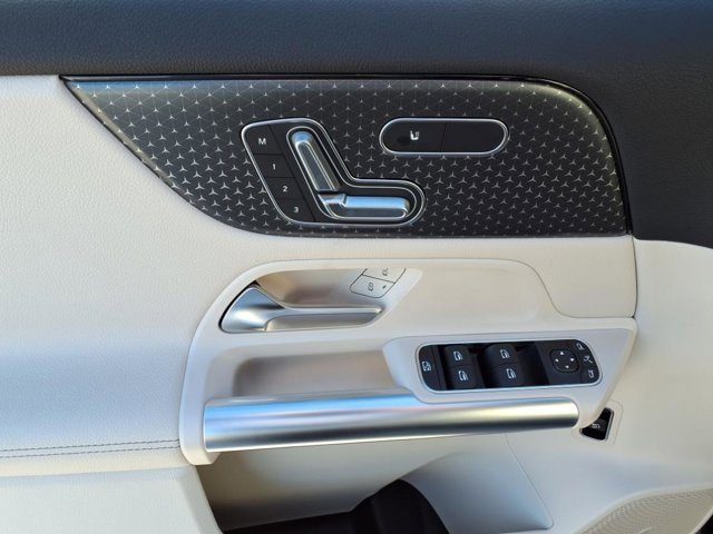 New 2026 Mercedes-Benz GLA 250 image 13