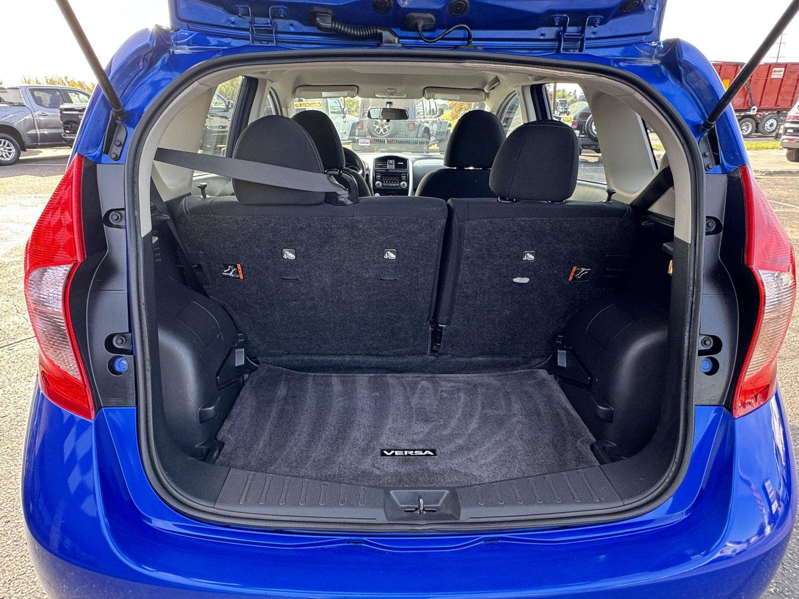 Used 2015 Nissan Versa Note SV FWD image 27