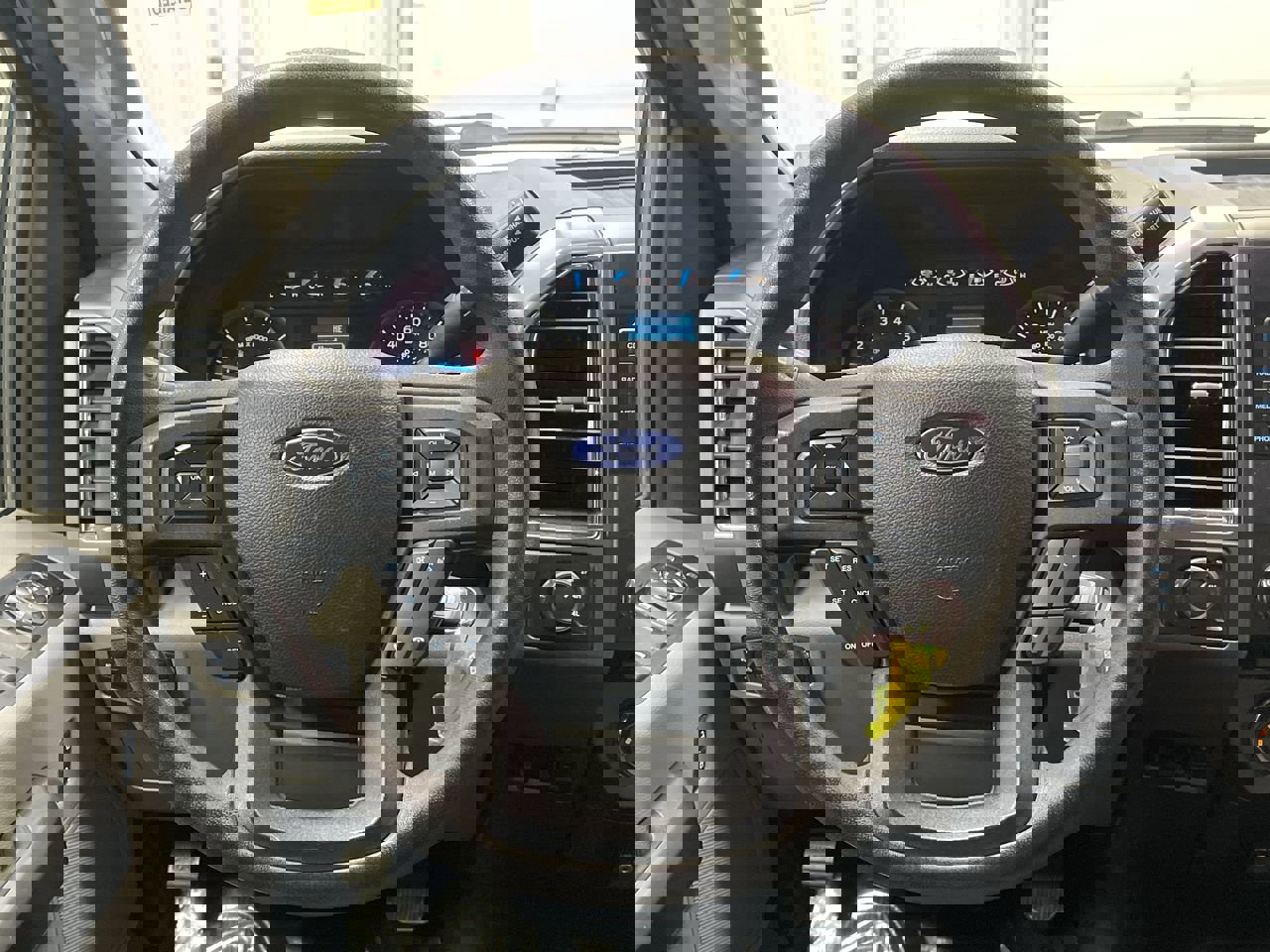 Used 2015 Ford F150 XLT image 20