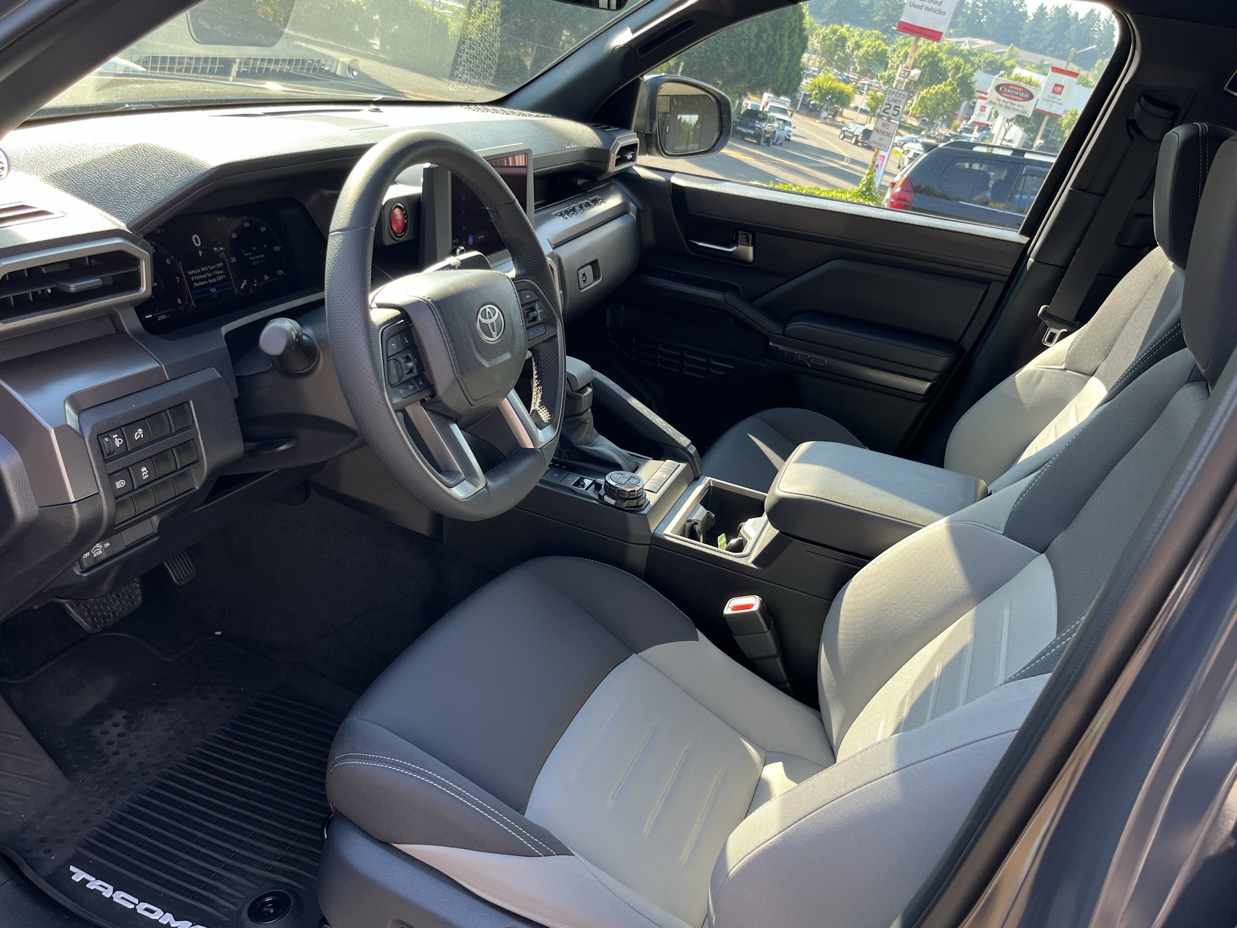 Used 2026 Toyota Tacoma TRD Off-Road AWD/4WD image 9