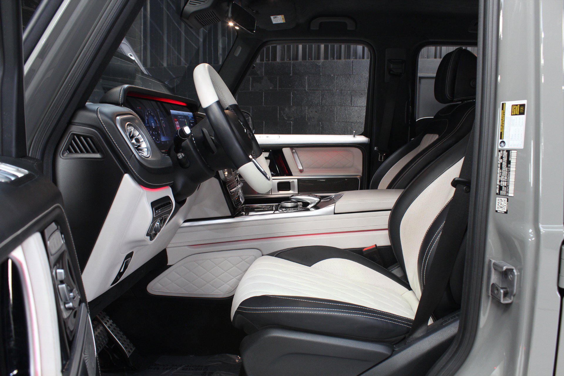 Used 2021 Mercedes-Benz G 550 image 32