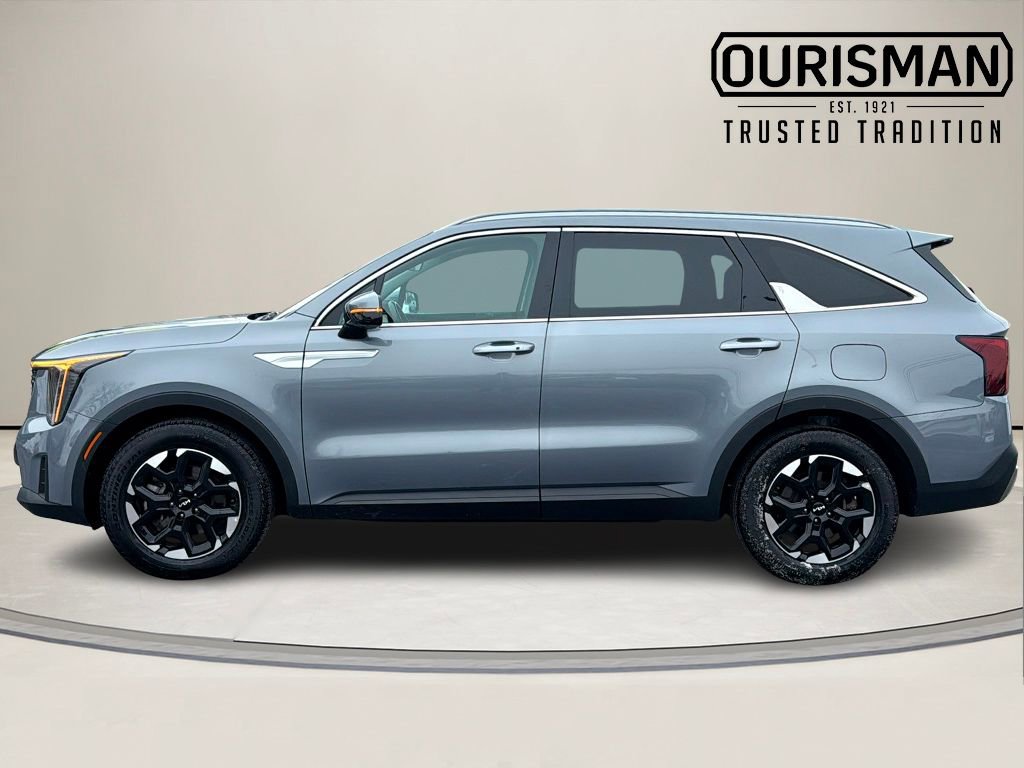 Used 2024 Kia Sorento S image 3