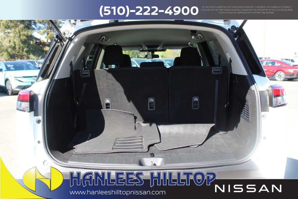 Used 2024 Nissan Pathfinder SV image 10