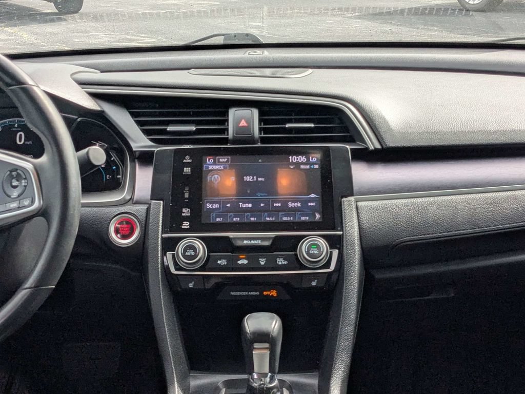 Used 2017 Honda Civic Touring image 17