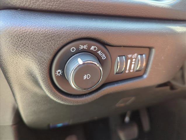 New 2026 Chrysler Pacifica Pinnacle image 18