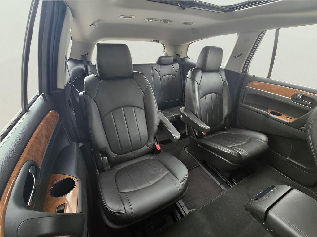 Used 2011 Buick Enclave CXL image 31