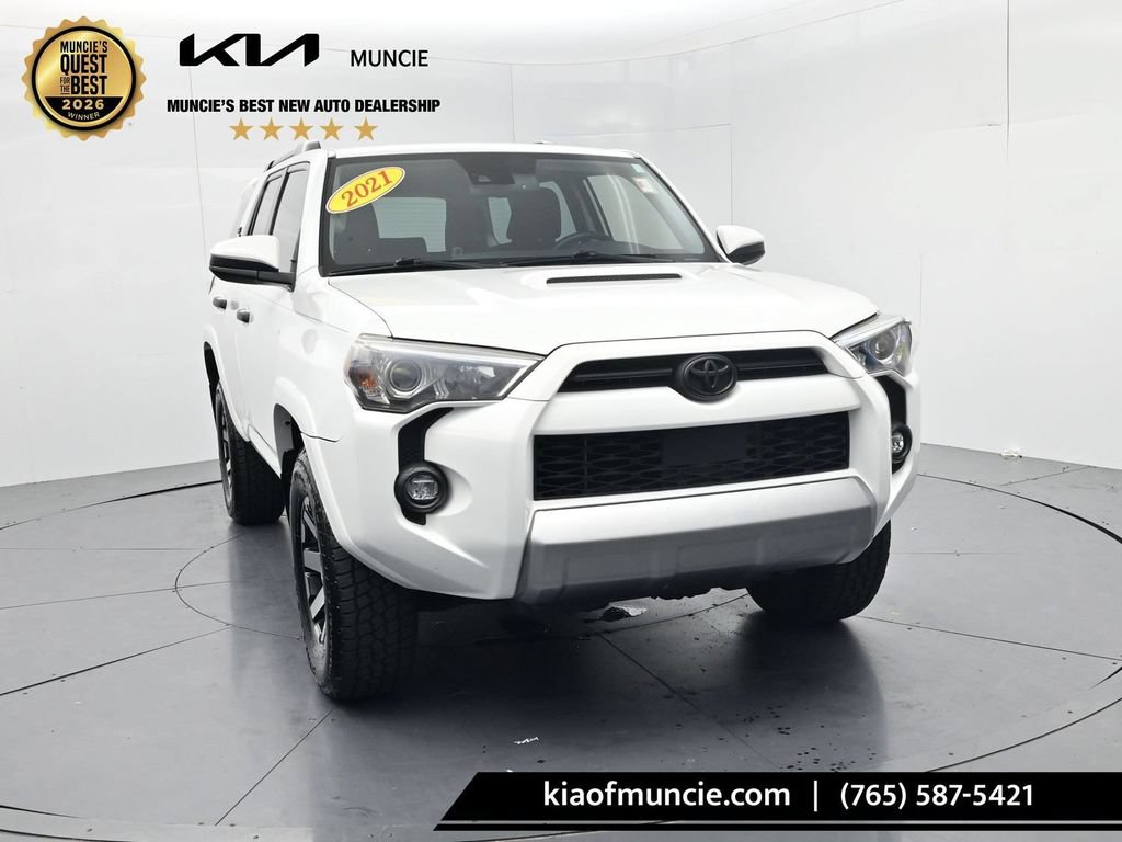 Used 2021 Toyota 4Runner TRD Off-Road AWD/4WD image 2