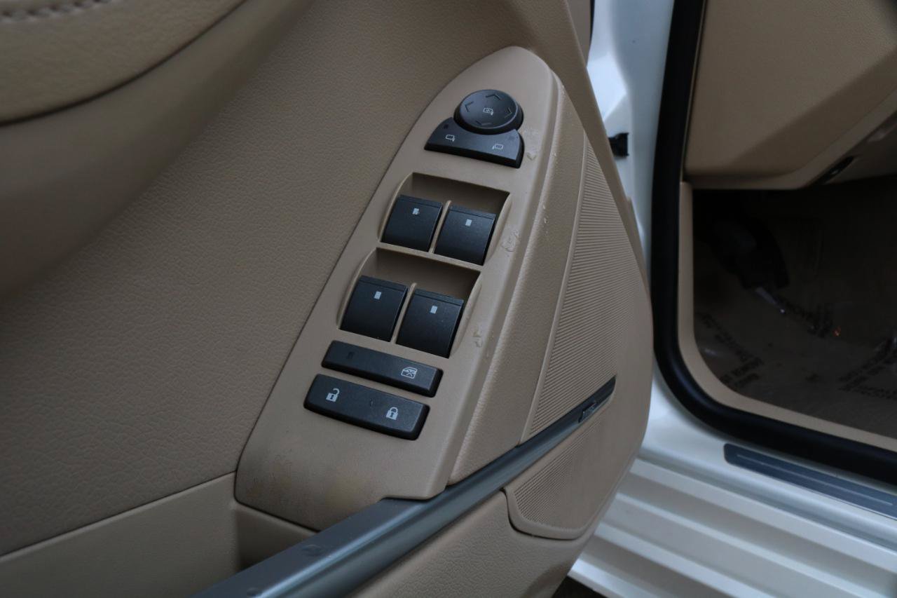 Used 2011 Cadillac CTS Premium RWD image 20