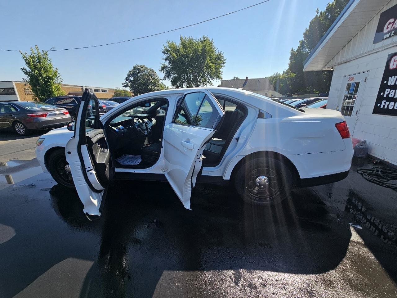 Used 2016 Ford Taurus Police Interceptor AWD image 23