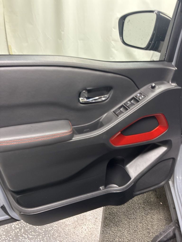 Used 2024 Nissan Frontier PRO-4X w/ Technology Package image 12