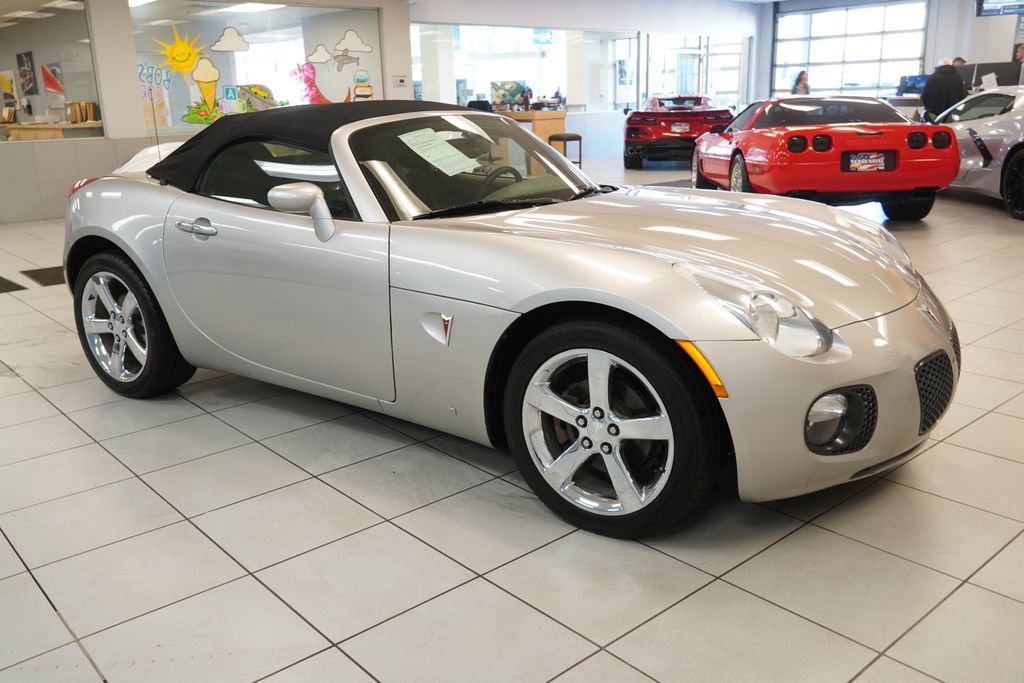 Used 2008 Pontiac Solstice GXP w/ Premium Package image 11