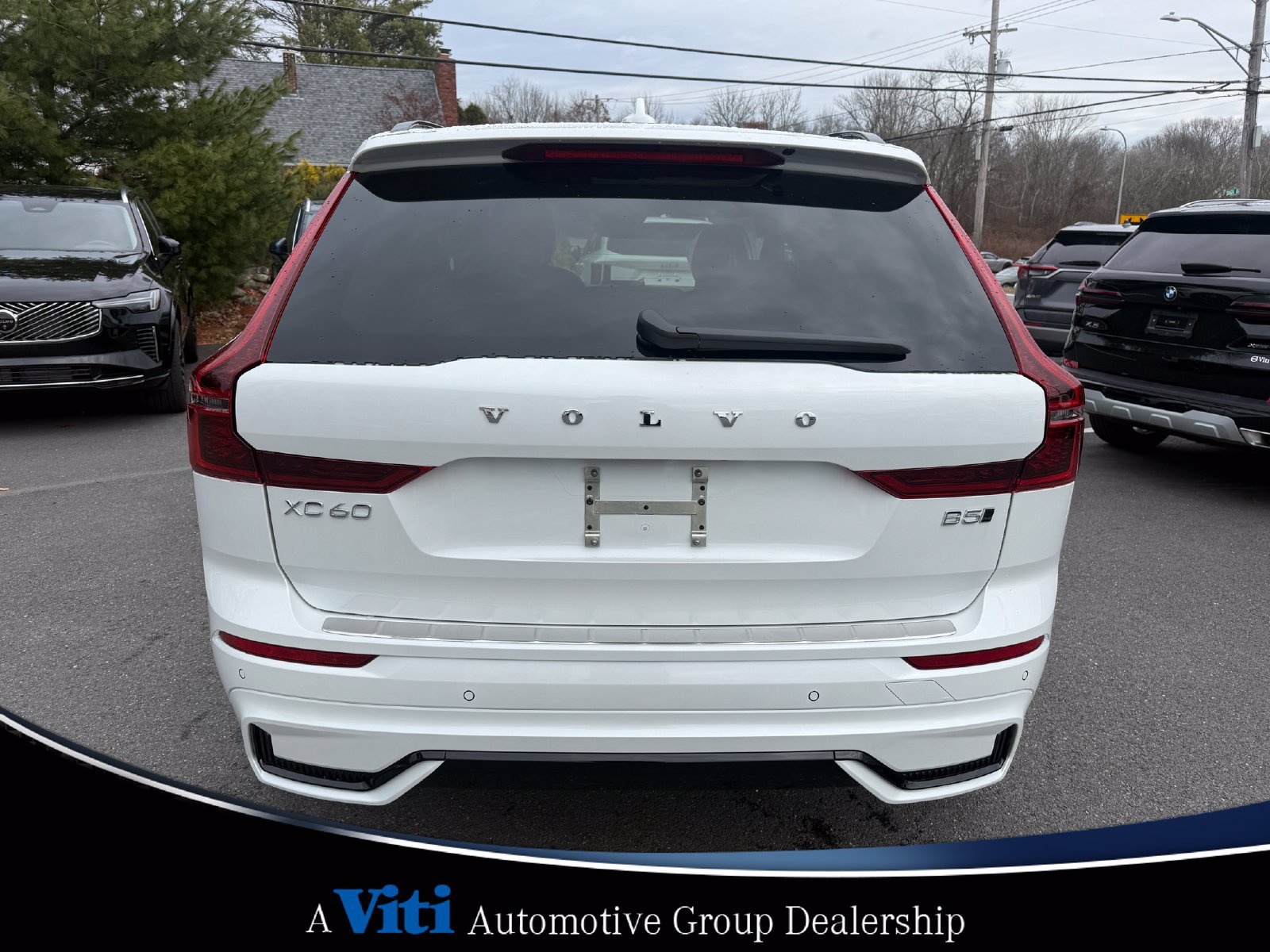 Used 2026 Volvo XC60 B5 Plus w/ Protection Package Premier AWD/4WD image 7