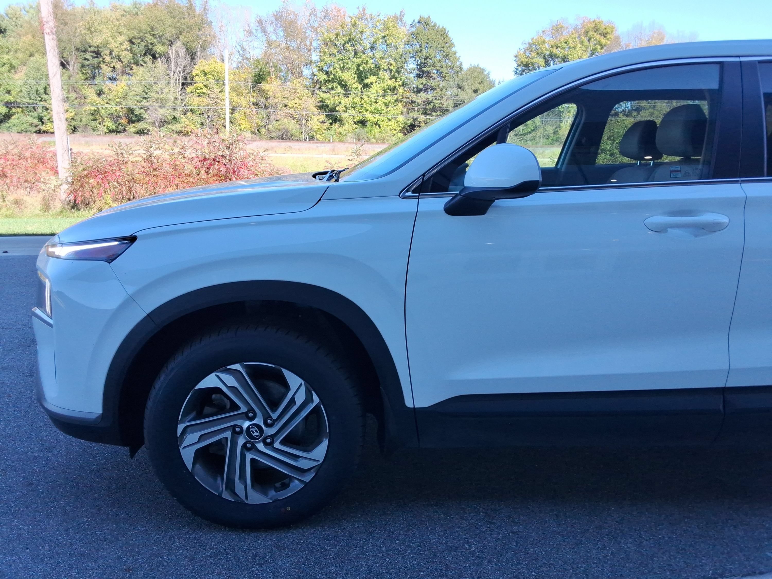Used 2023 Hyundai Santa Fe SE AWD/4WD image 8