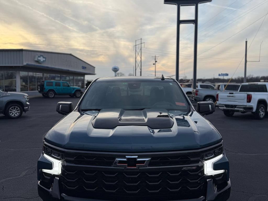 Used 2024 Chevrolet Silverado 1500 ZR2 w/ Technology Package AWD/4WD image 44