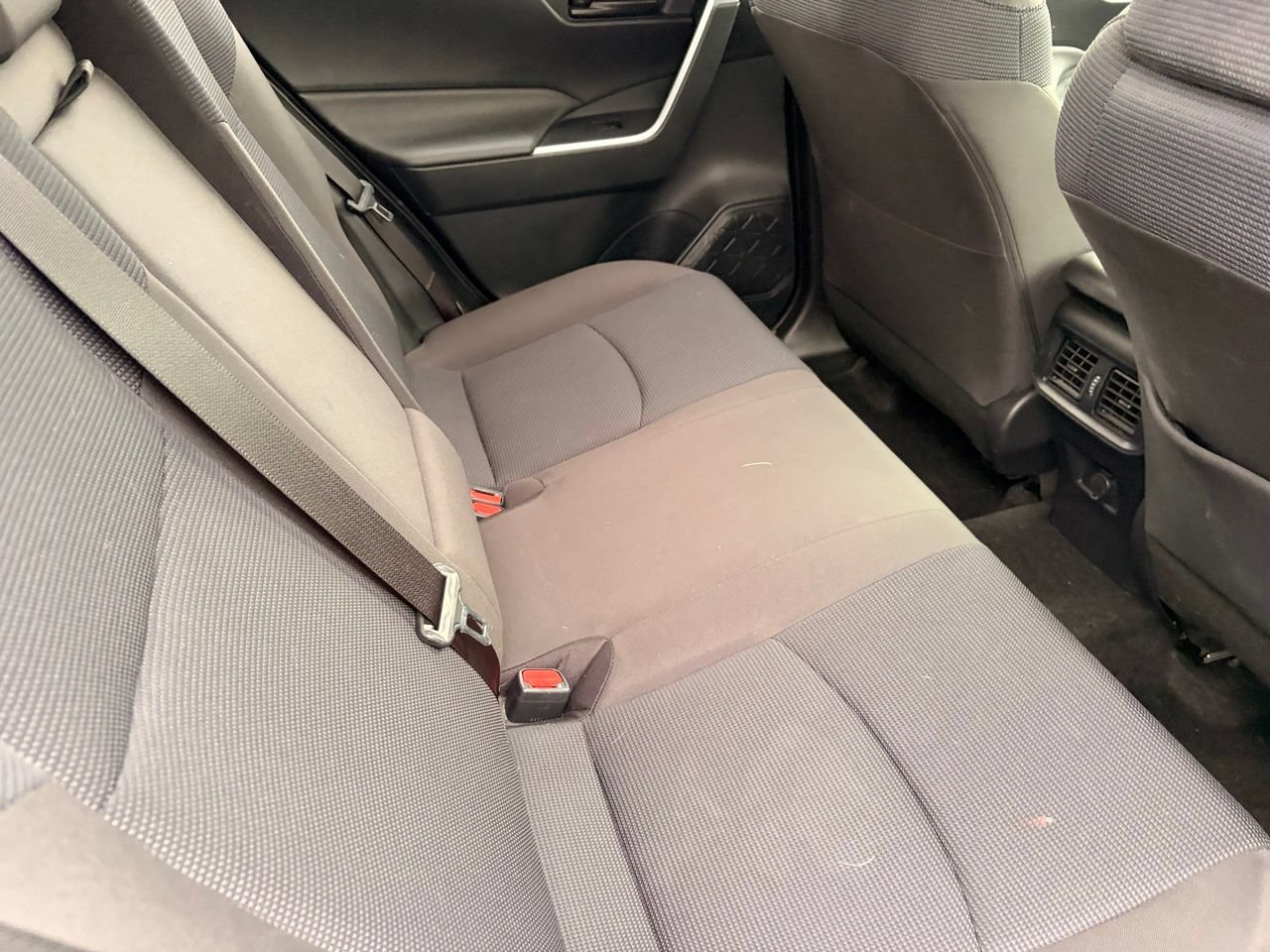 Used 2023 Toyota RAV4 LE AWD/4WD image 11