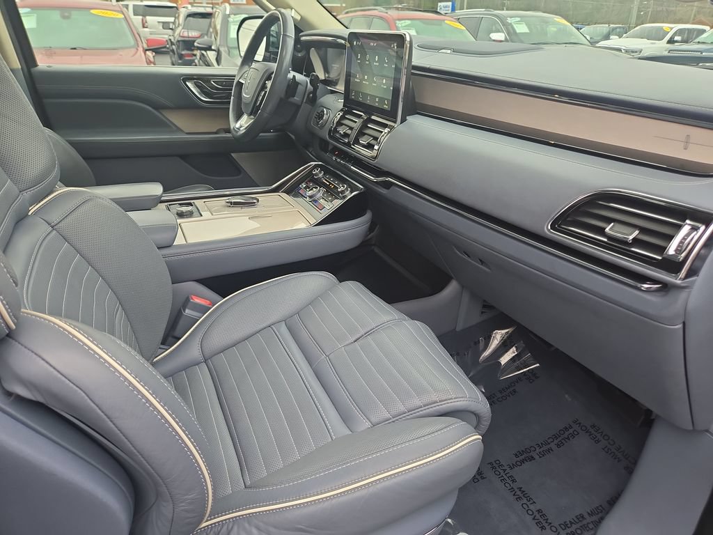 Used 2019 Lincoln Navigator Black Label AWD/4WD image 26